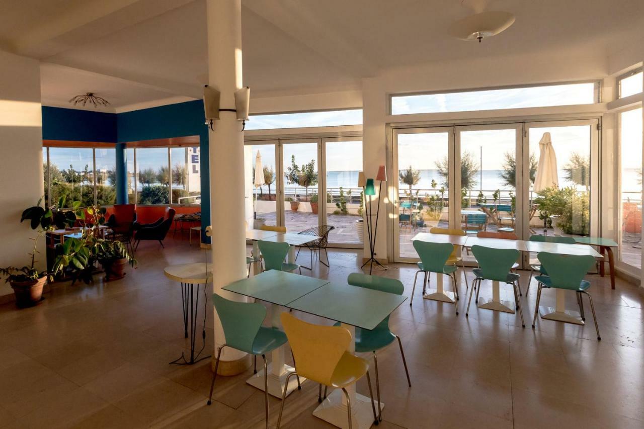 Hotel Le Trident Thyrse Royan Exteriör bild