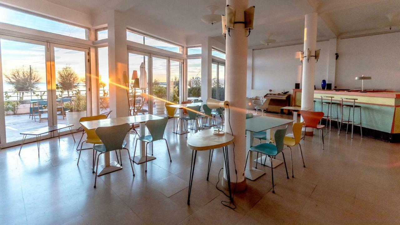 Hotel Le Trident Thyrse Royan Exteriör bild